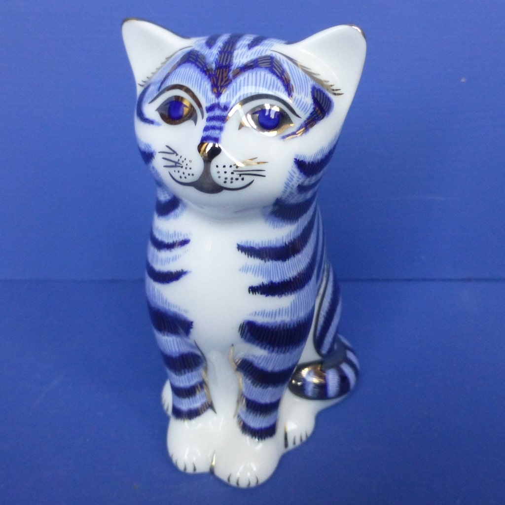 Royal Crown Derby Cat Paperweight Kitty Gold Stripes Figure Statue factory Bone China